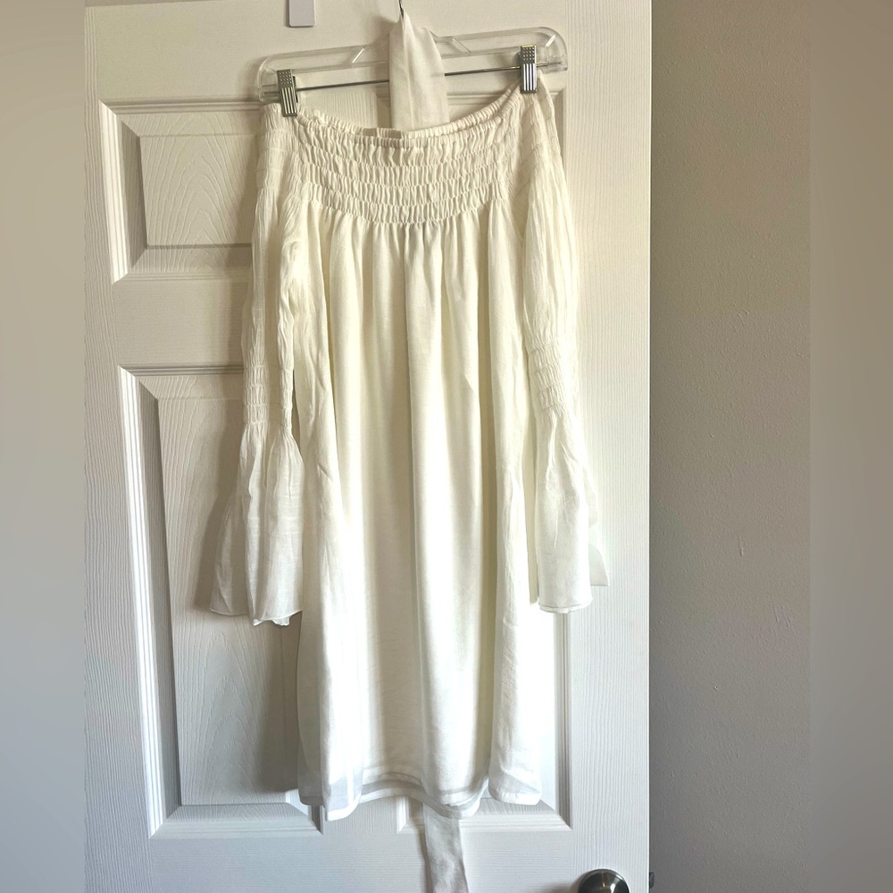 Women’s Union of Angels smocked ivory bell sleeve dress! Size Medium! Worn once